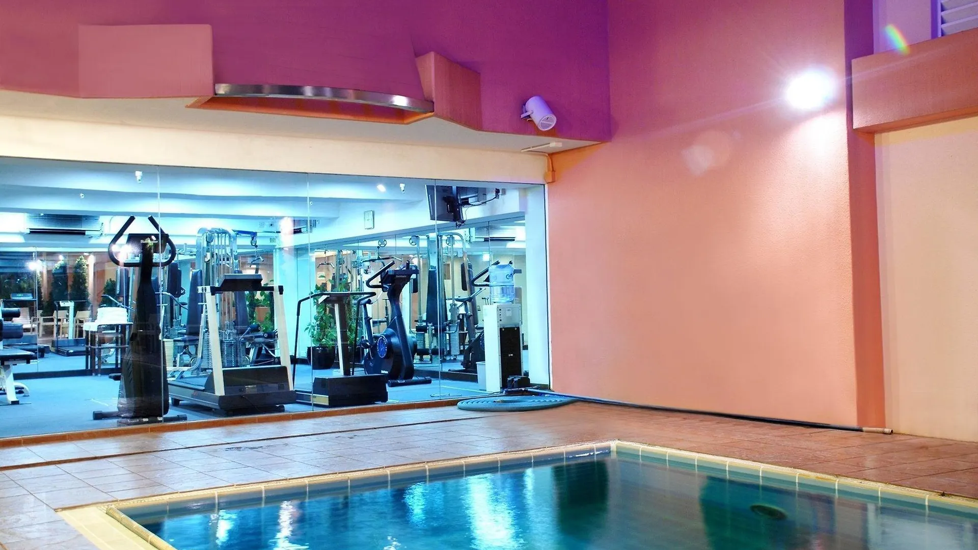 Empire Hotel Hong Kong - Wan Chai