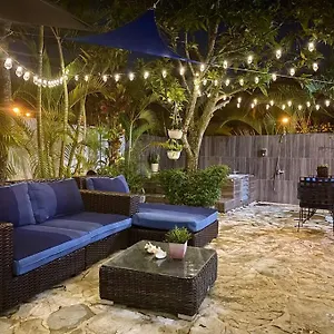 Holiday home Casa Con Parqueo Privado, Patio Y Jacuzzi. 