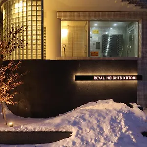 Royalheights Kotoni 広々30平米 最大4名ルーム A アパート